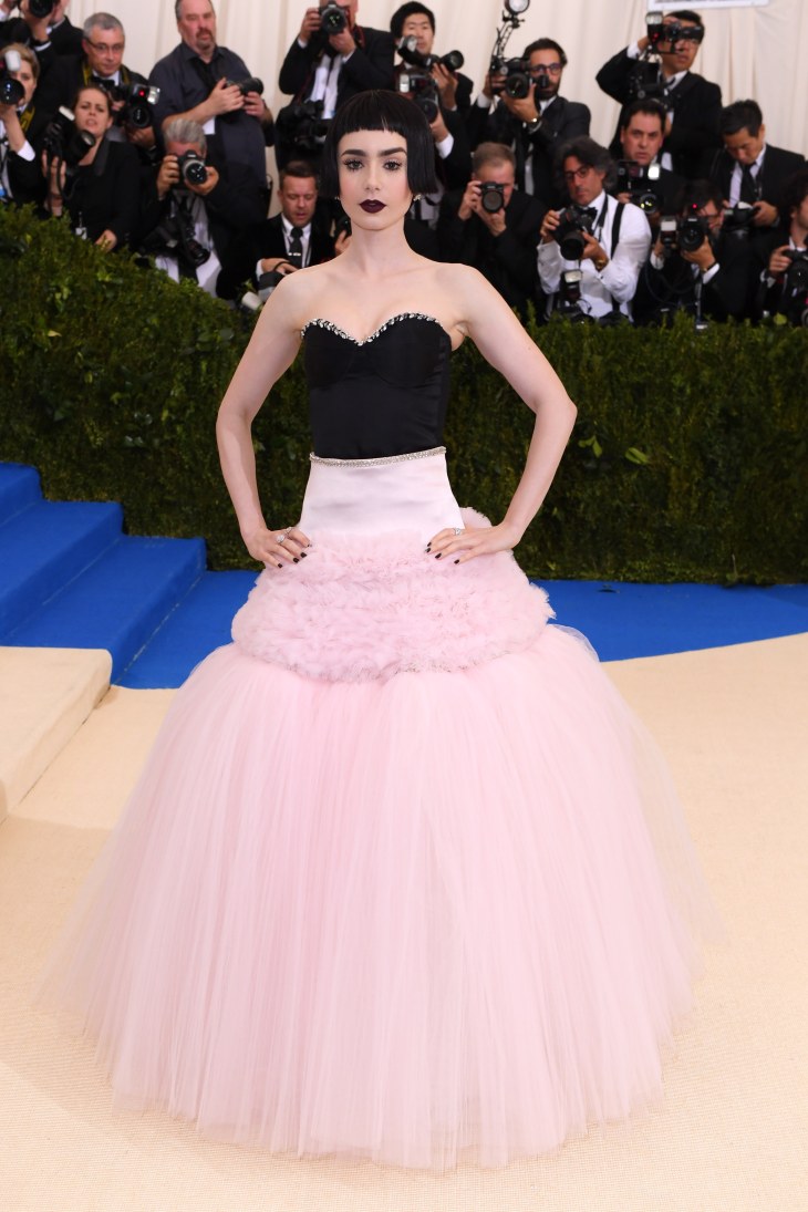 Lily Collins in Giambattista Valli
